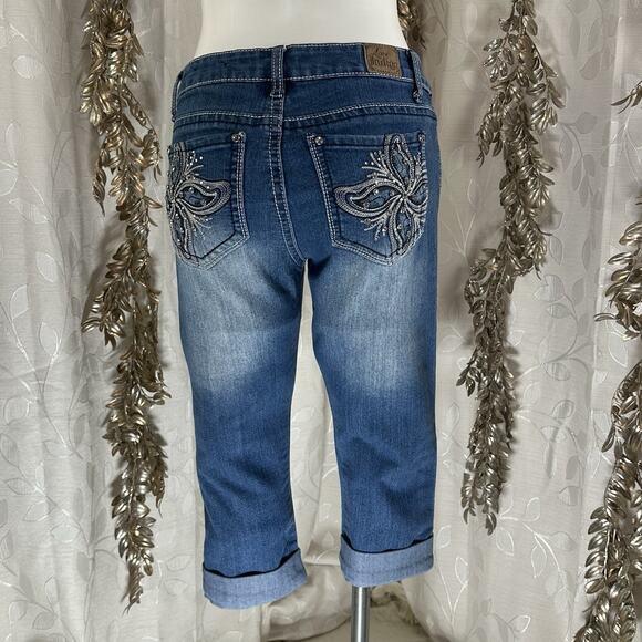 Love Indigo Jean Women's Size 6 Cuffed Capri Stretch Denim Bling Embroidery Pock - Picture 6 of 16